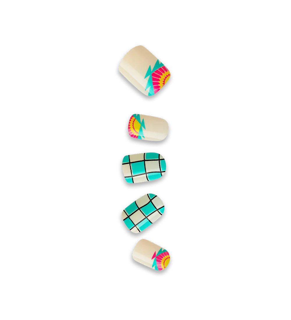 Teal & White Checkerboard Press-On Nails - Image 8